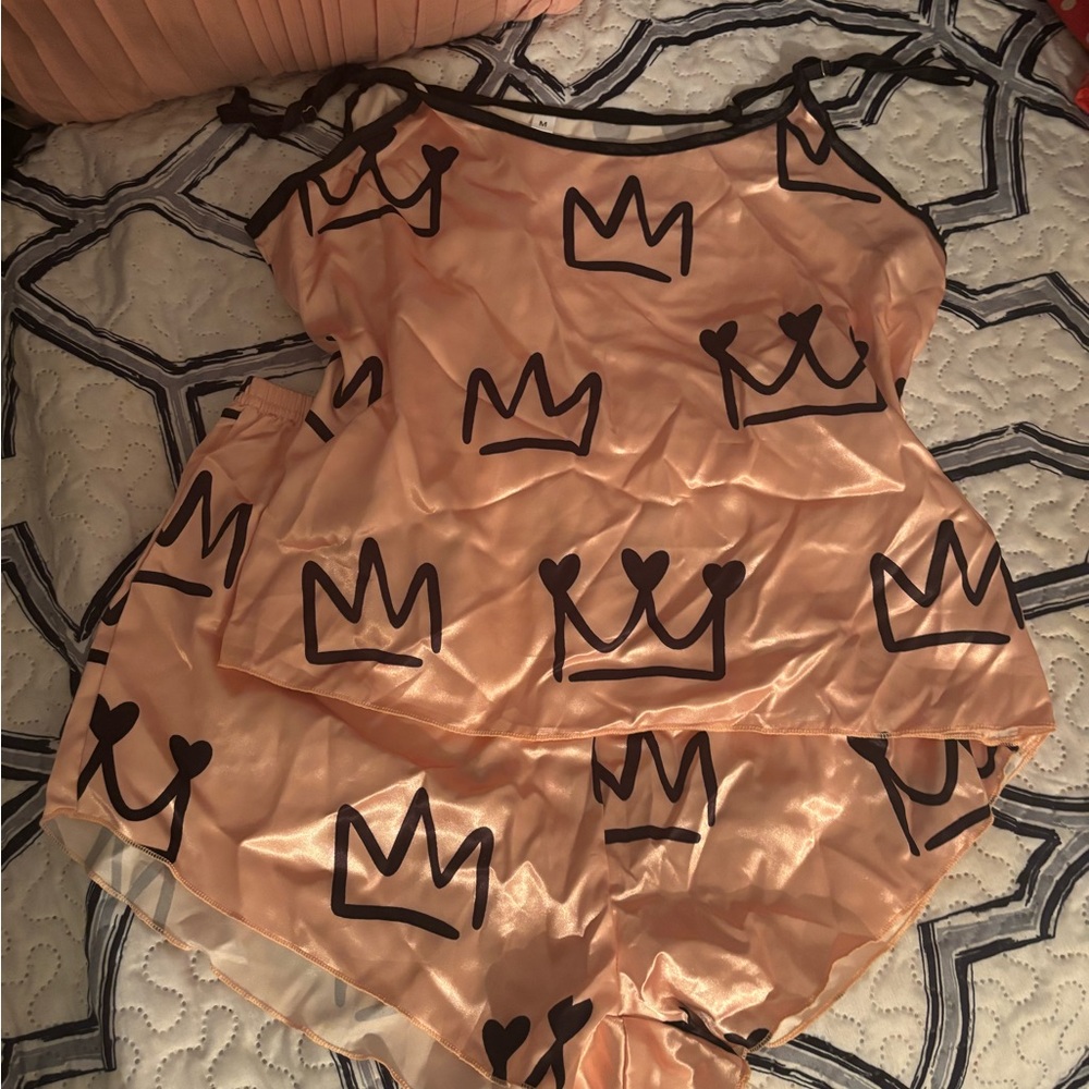 Crown Print Pink Sleepwear Set